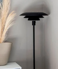 EPSILON Golvlampa 150cm Svart