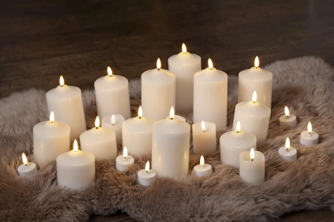 FLAMME LED-Blockljus 15cm Vit Vax