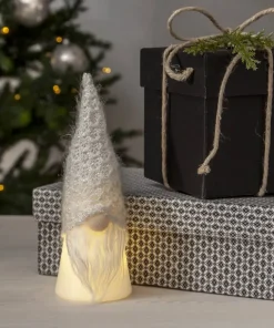 JOYLIGHT Dekorationsfigur Tomte Batteri 18cm Vit